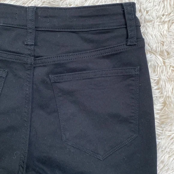 Zenana Flare Stretch Jeans ๐ Black - Picture 10 of 12